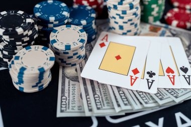 satset38 live-dealer blackjack and slot game interface